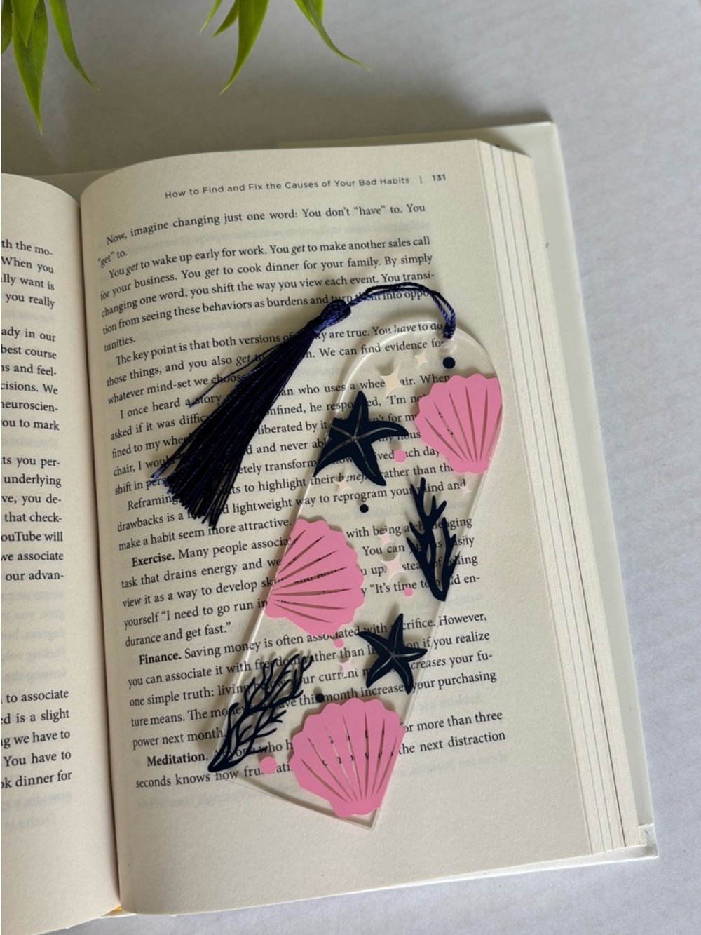 Handmade Acrylic Bookmark | Ocean Shell Design | Tassel | Book Lovers